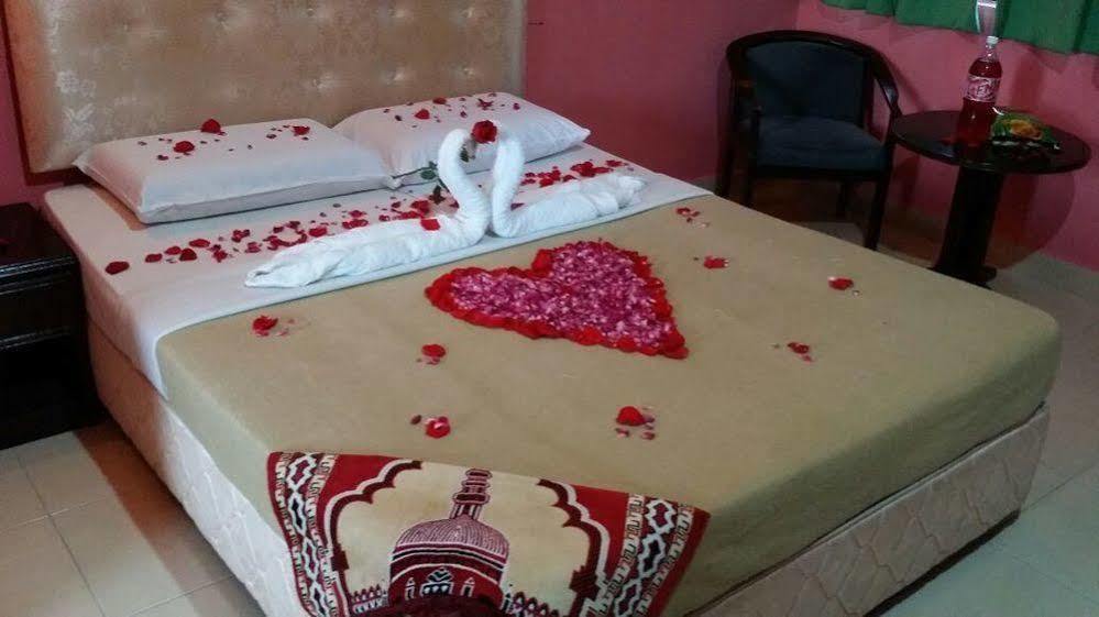 Hji Residensi Ξενοδοχείο Kuah Εξωτερικό φωτογραφία